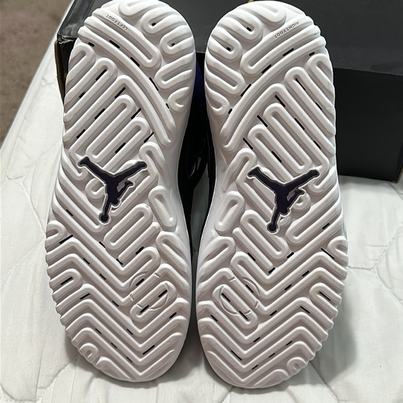 AIR JORDAN 1 REACT 'PURPLE' - Picture 6 of 6